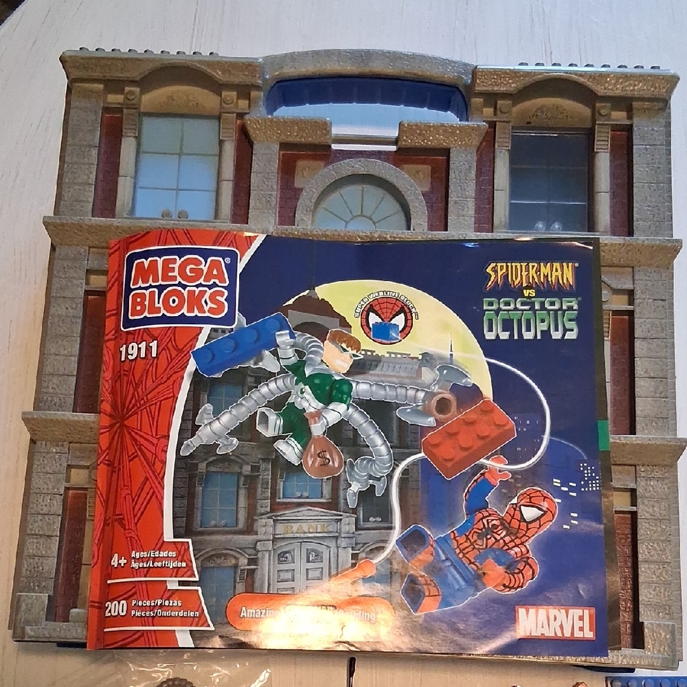 MEGA BLOKS SPIDERMAN VS DOCTOR OCTOPUS